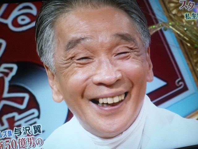 ローラが事務所社長の羽布津康史と険悪な関係で移籍するのか?