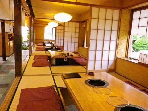 安倍総理が山梨の焼肉店でクレジットカードを全国に公開された！