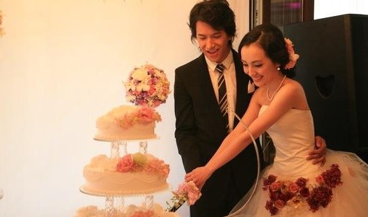 上原多香子と阿部力とのLINE内容・画像とキス写真が流出