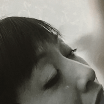 斉藤由貴のキス写真が流出してしまった！なぜ流失、リーク先は？