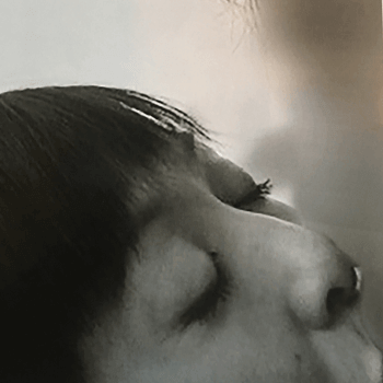 斉藤由貴のキス写真が流出してしまった！なぜ流失、リーク先は？