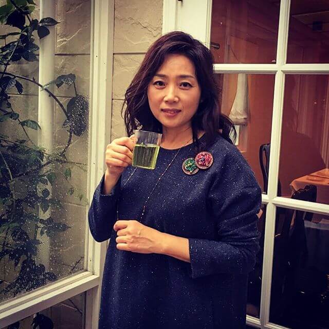 藤吉久美子のムチムチ画像はじめました。