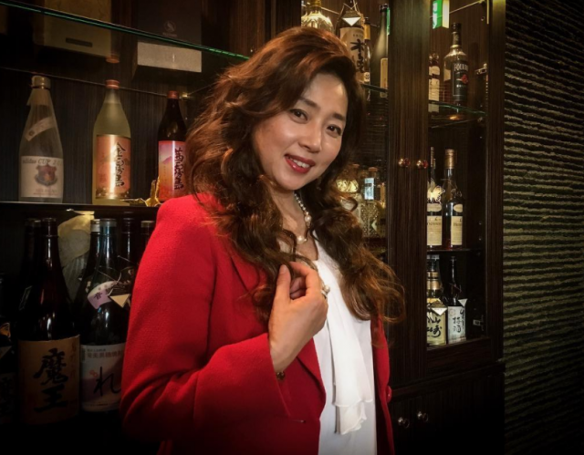 藤吉久美子のムチムチ画像はじめました。