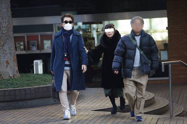 鈴木雅之の不倫関係を妻が公認している理由とネットの声