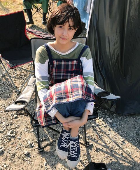山本美月がインスタでショートカットヘアーが公開したって・・