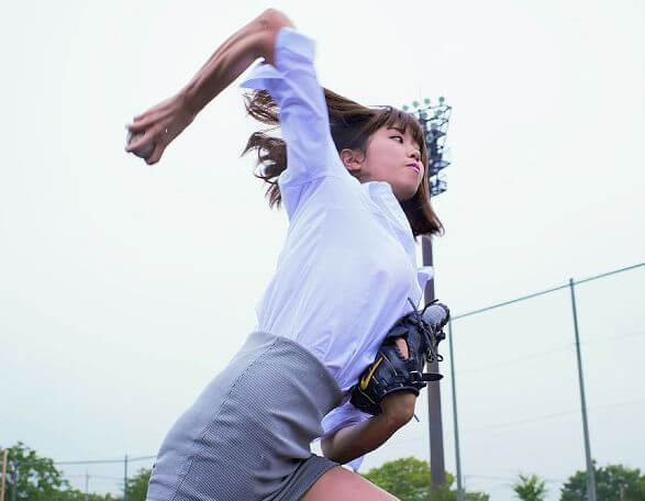 稲村亜美が困惑！中学始球式で痴漢行為はなしと経緯説明するも・・