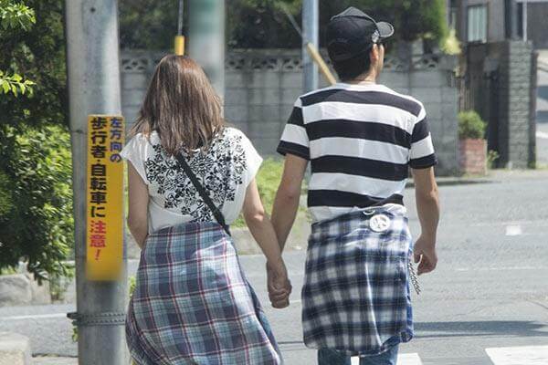 森且行が不倫彼女と堂々交際宣言!!離婚しない本当の理由が。。