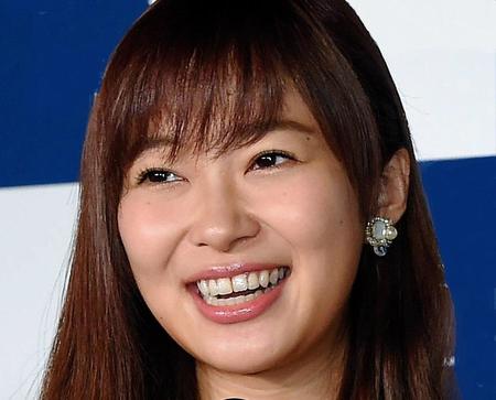 指原莉乃 体調不良で握手会中止!ネットの声は