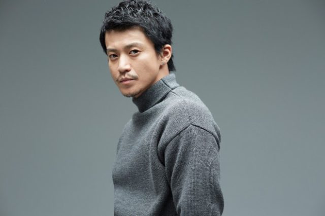 小栗旬 困惑。しかしネタとしては面白い。。ネットの声は。