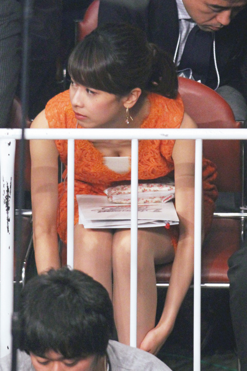 加藤綾子の水着&下着画像を集めてみました。すっぴん画像も。。