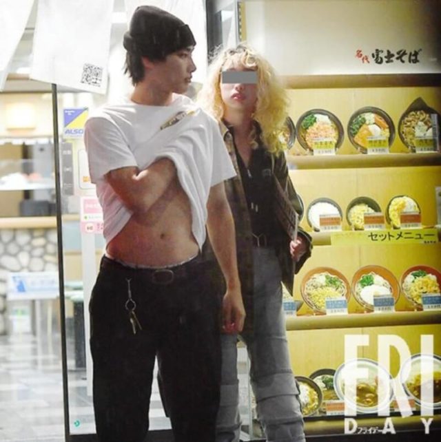 野村周平 お泊まり報道で彼女であった水原希子と破局していたことが判明！！