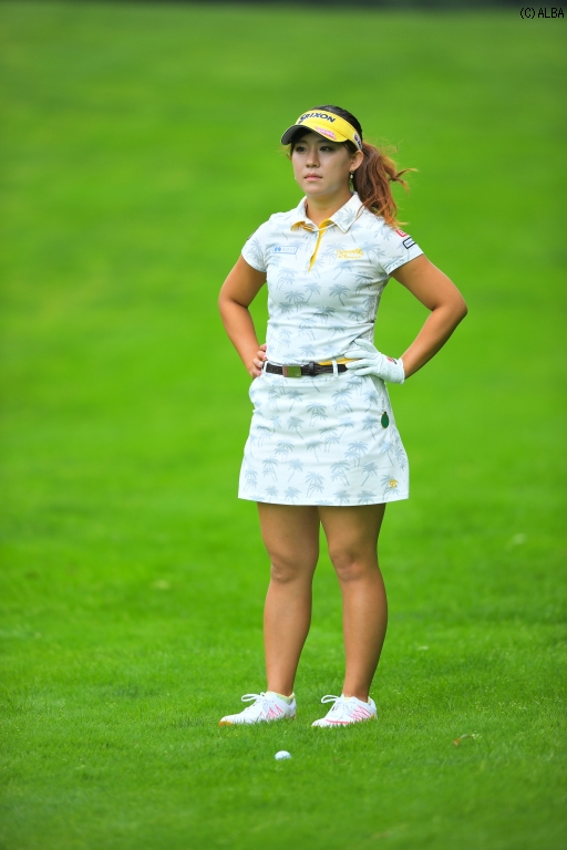 香妻琴乃 【太った痩せた画像比較】パンチラは!?