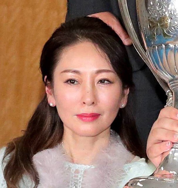 貴景勝母は韓国人!?職業は?若い頃の画像も美しい!!!