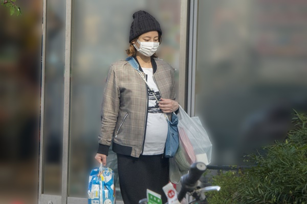 堀北真希 第2子妊娠報道(画像) ネットでは盗撮との声も
