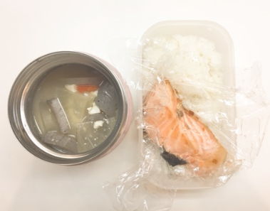 ホラン千秋のギャラの詳細について 弁当が男飯！！結婚はしているの？