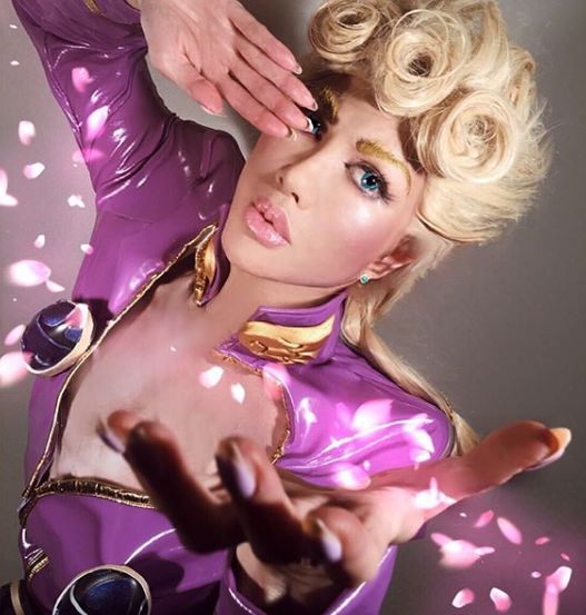 叶恭子 ジョジョコスプレ画像はこちら　
