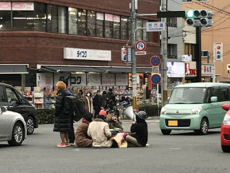 スクランブル交差点にベッド!ユーチューバー・ジョーブログが逮捕か!?