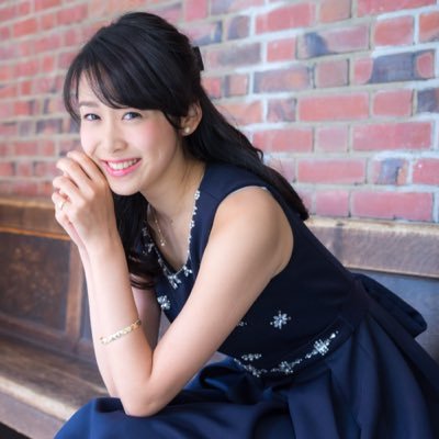 良原安美アナとカトパンとの比較画像！グラビア画像もあった！？