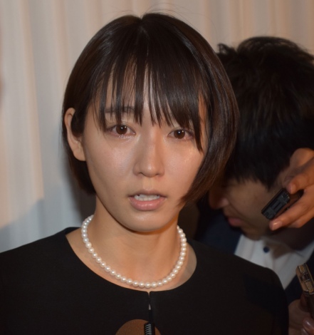 吉岡里帆のすっぴん画像とCM動画と水着画像をまとめてみました。