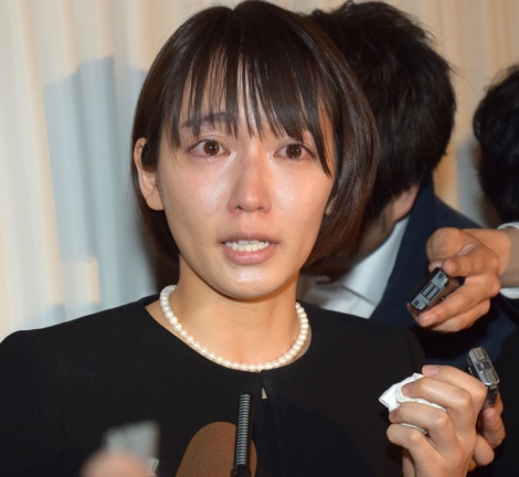 吉岡里帆のすっぴん画像とCM動画と水着画像をまとめてみました。