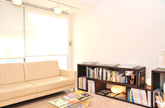 小倉優子の旦那（島弘光）歯科医の顔画像と歯科医院（シマデンタルクリニック）の場所はどこ