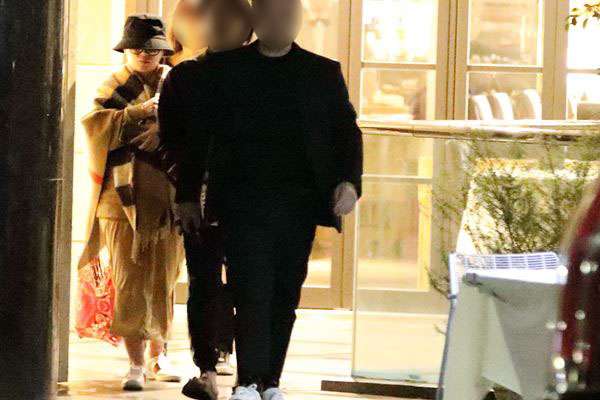 浜崎あゆみの妊娠中のお腹ぽっこり画像！代理母出産の可能性は低い。。