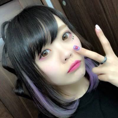 秋山衣梨佳のフライデー画像(霜降り粗品)が怖い!!高校が判明!!