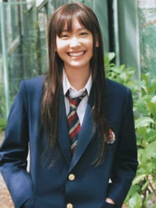 新垣結衣は整形しているの?歯や鼻や目を昔と比較してみた