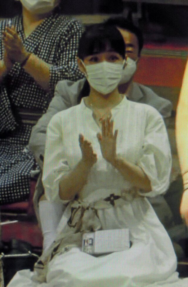 溜席の妖精（タニマチのお嬢さん）ワンピース